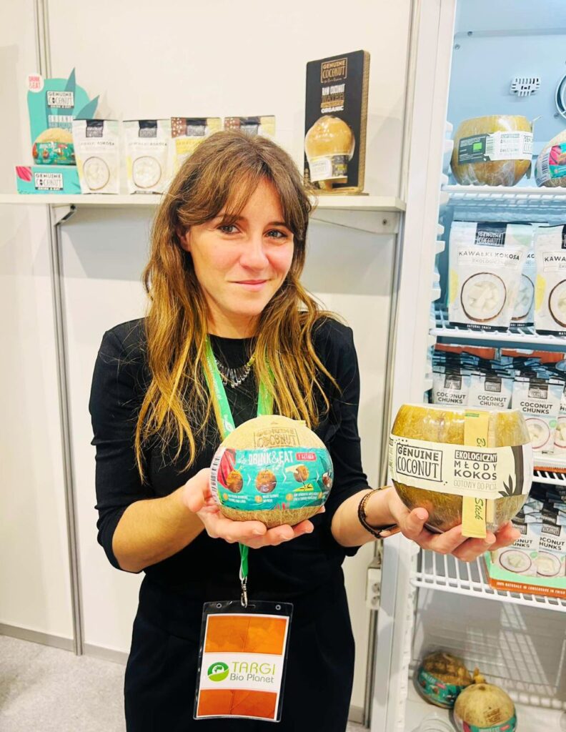 Świeże kokosy od Genuine Coconut